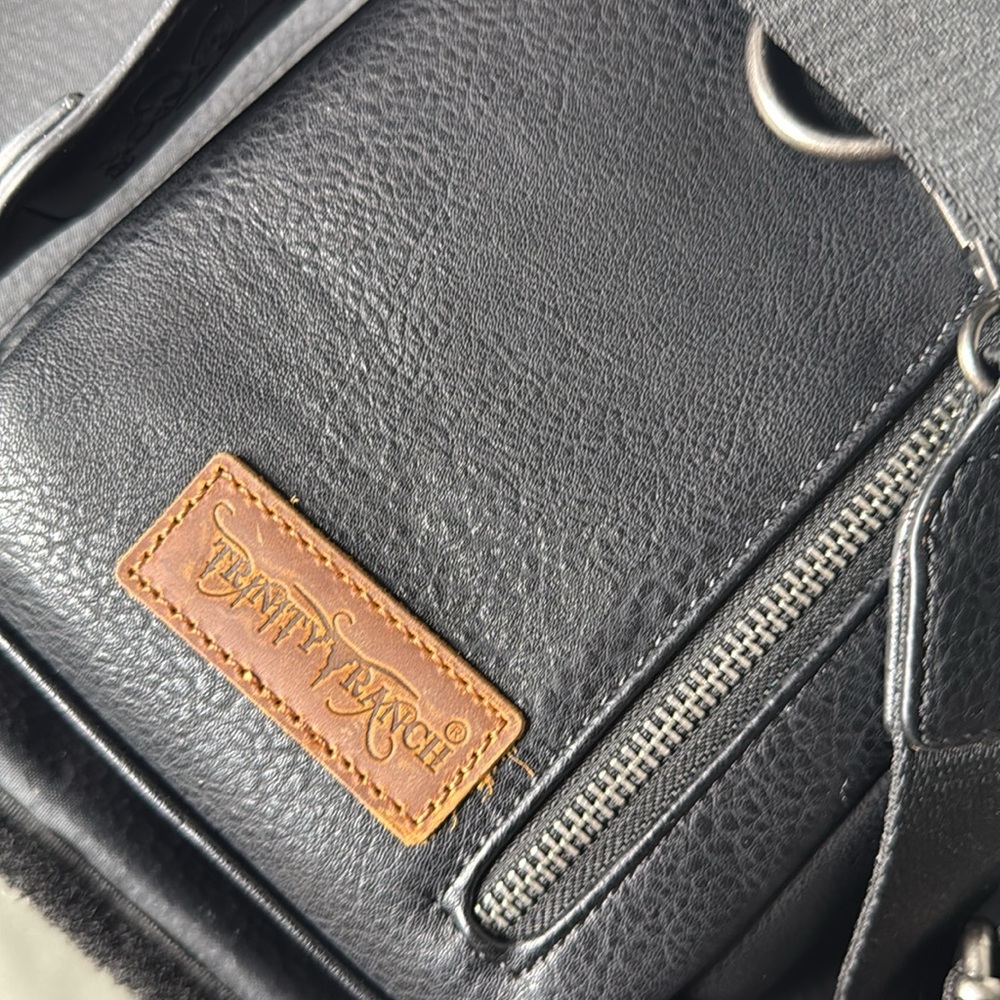 Trinity Black Belt Bag Leather hair on cowhide - Picture 7 of 9